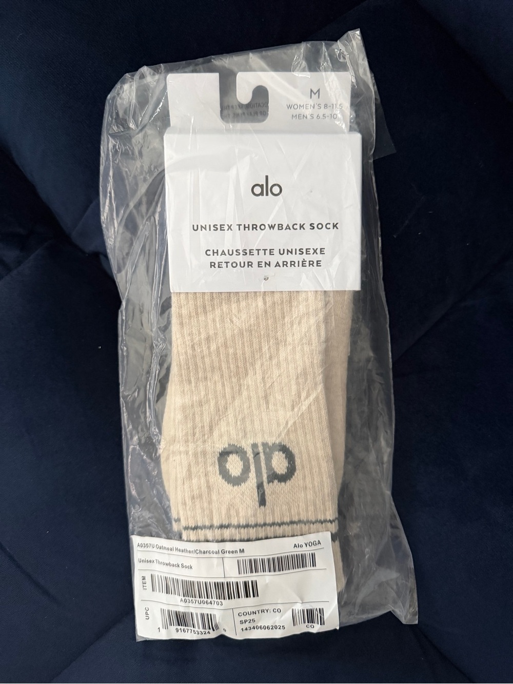 ALO unisex Yoga Oatmeal Crew Socks with Black Logo, BNIB Size Medium - Picture 3 of 4